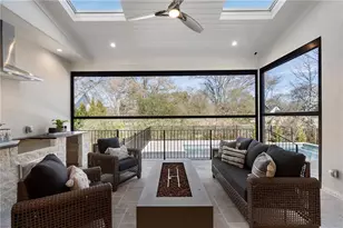 179 Meadow Dr, Alpharetta, GA 30009 - Photo 18