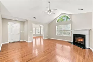 3204 Village Ln, Roswell, GA 30075 - Photo 8