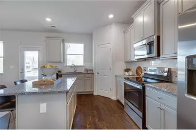 527 Collier Mills Road, Lawrenceville, GA 30045 - Photo 4