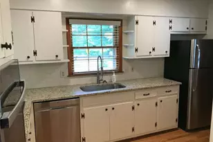 1321 Mary Dale Dr, Lilburn, GA 30047 - Photo 10
