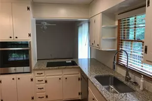 1321 Mary Dale Dr, Lilburn, GA 30047 - Photo 8
