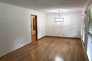 1321 Mary Dale Dr, Lilburn, GA 30047 - Photo 6