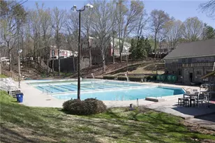 388 Londonberry Rd NW, Sandy Springs, GA 30327 - Photo 88