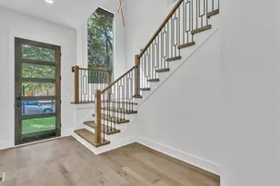 299 Flowers Pl NW, Atlanta, GA 30314 - Photo 2