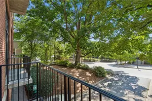 6105 Blue Stone Rd, Sandy Springs, GA 30328 - Photo 8