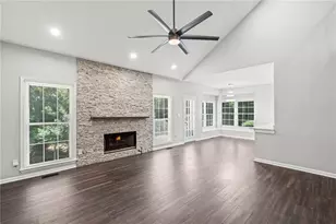 11355 Vedrines Dr, Alpharetta, GA 30022 - Photo 14