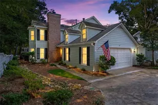110 Great Oaks Ln, Roswell, GA 30075 - Photo 2