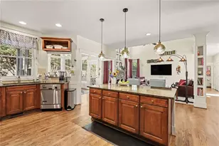 589 Vinings Springs Dr SE, Mableton, GA 30126 - Photo 16