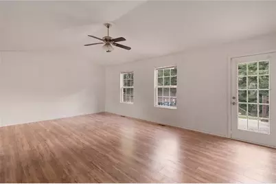 100 Walraven Way SE, Calhoun, GA 30701 - Photo 6