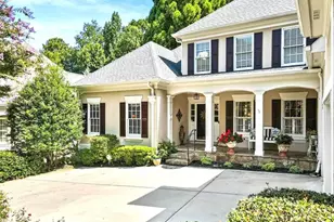 2825 Gleneagles Pointe, Alpharetta, GA 30005 - Photo 2