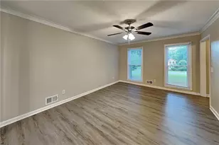 2090 Moccasin Way SW, Marietta, GA 30064 - Photo 4