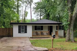 3132 Forrest Hills Dr, Hapeville, GA 30354 - Photo 2