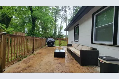 3132 Forrest Hills Drive, Hapeville, GA 30354 - Photo 16