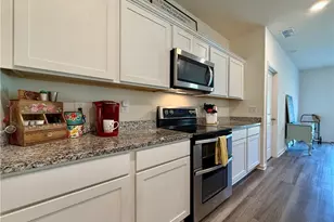 240 Hyde Pk, Winder, GA 30680 - Photo 8