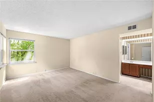 14 Dunwoody Springs Dr, Sandy Springs, GA 30328 - Photo 14