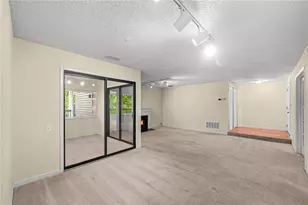 14 Dunwoody Springs Dr, Sandy Springs, GA 30328 - Photo 8