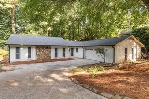 9570 Hillside Dr, Roswell, GA 30076 - Photo 1