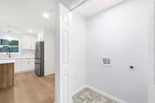 9570 Hillside Dr, Roswell, GA 30076 - Photo 22