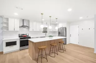 9570 Hillside Dr, Roswell, GA 30076 - Photo 10