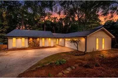 9570 Hillside Drive, Roswell, GA 30076 - Photo 2