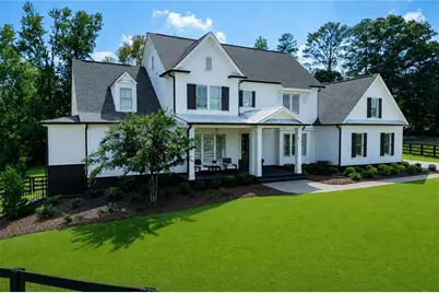 678 Bit O'Luck Drive, Suwanee, GA 30024 - Photo 2