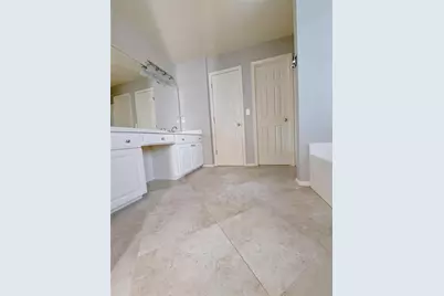 11830 Carriage Park Lane, Johns Creek, GA 30097 - Photo 20