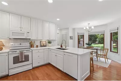 235 Carriage Station Circle, Roswell, GA 30075 - Photo 4