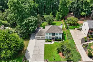 235 Carriage Station Cir, Roswell, GA 30075 - Photo 36