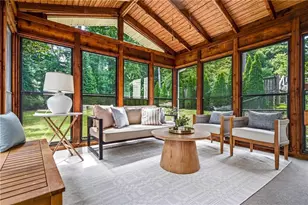 235 Carriage Station Cir, Roswell, GA 30075 - Photo 8