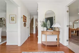 235 Carriage Station Cir, Roswell, GA 30075 - Photo 10
