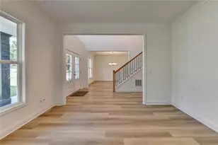 9135 Fox Trail Ln, Gainesville, GA 30506 - Photo 8
