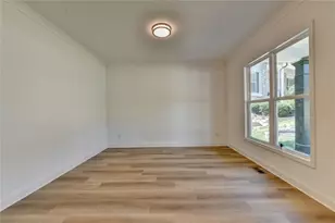 9135 Fox Trail Ln, Gainesville, GA 30506 - Photo 6