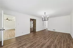 2725 Glendale Dr NE, Conyers, GA 30013 - Photo 10