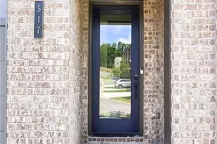 517 Red Clay Farm Ln, Suwanee, GA 30024 - Photo 2