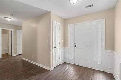 722 Rosewood Circle, Jonesboro, GA 30238 - Photo 4