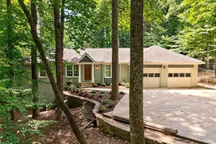 415 Forest Hills Dr, Sandy Springs, GA 30342 - Photo 2