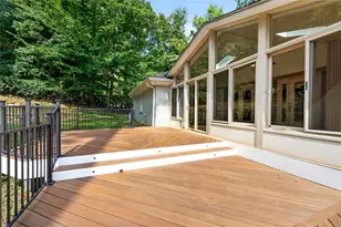 415 Forest Hills Dr, Sandy Springs, GA 30342 - Photo 34