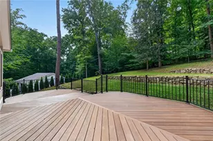 415 Forest Hills Dr, Sandy Springs, GA 30342 - Photo 36