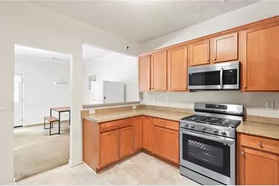 1709 W Taylor Avenue, East Point, GA 30344 - Photo 2
