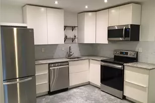 917 Dunbar Dr, Dunwoody, GA 30338 - Photo 10
