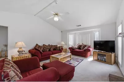511 Barclay Court, Stone Mountain, GA 30083 - Photo 8