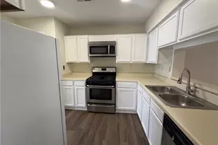3201 Long Iron Dr, Lawrenceville, GA 30044 - Photo 6