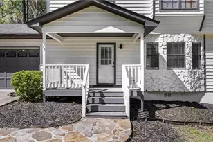 976 Walnut Dr, Lawrenceville, GA 30044 - Photo 4
