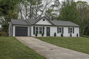 356 Meadow Trace Dr, Auburn, GA 30011 - Photo 2