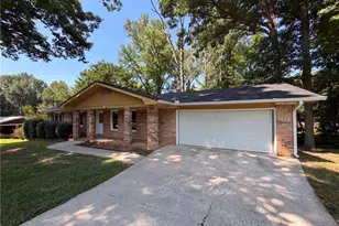 1653 E Kellogg Cir, Douglasville, GA 30134 - Photo 18