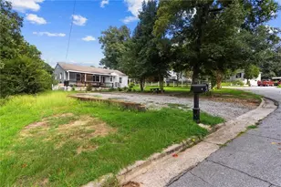 2 Lafayette Dr, Columbus, GA 31903 - Photo 1