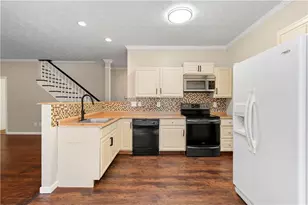 9569 Lakeview Ct, Douglasville, GA 30135 - Photo 14