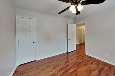 7318 Coral Lake Drive, Flowery Branch, GA 30542 - Photo 14