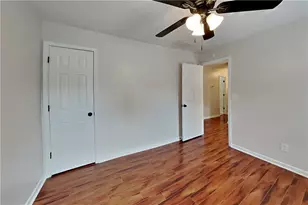 7318 Coral Lake Dr, Flowery Branch, GA 30542 - Photo 14