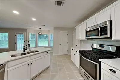 7318 Coral Lake Drive, Flowery Branch, GA 30542 - Photo 6